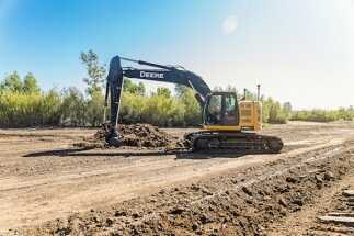 New Topcon automatic excavator system featuring fingertip control