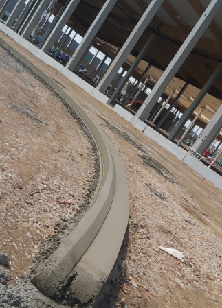 Pr&eacute;cision millim&eacute;trique et courbes serr&eacute;es