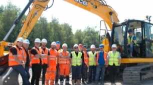 THE RIGHT FIT: TRAINING MACHINE CONTROL INSTALLERS